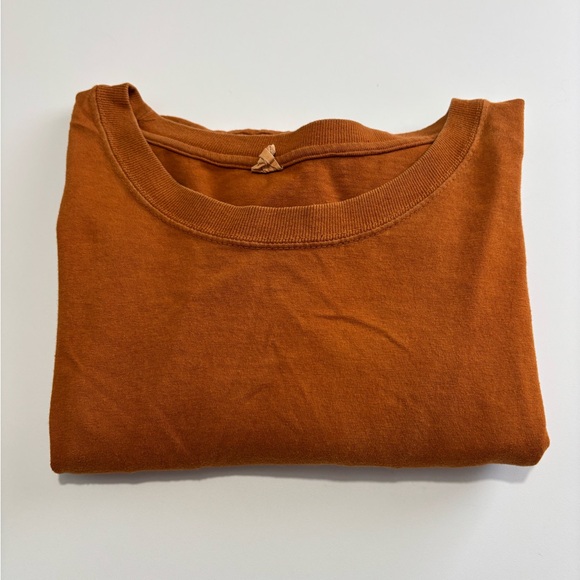 RUSTIC TEE // 🦁 - Picture 1 of 4